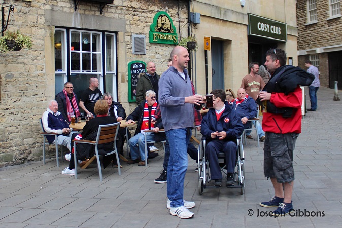 Outside the Golden Fleece