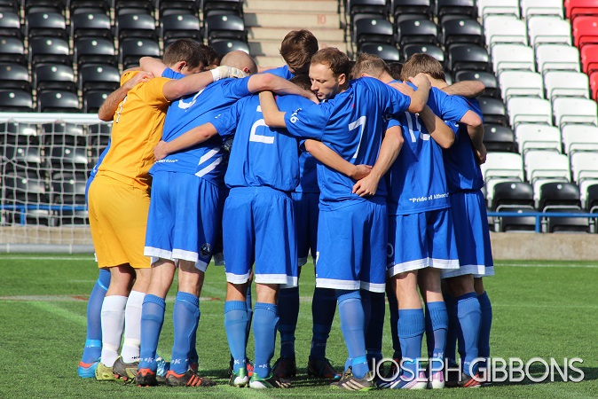 "Truffas, does my bum look big in this?"