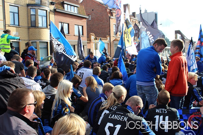 Sit down if you hate Cercle