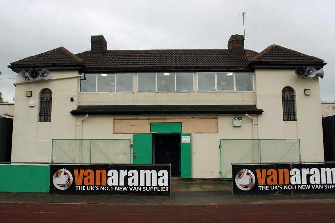 Bradford Park Avenue FC - Horsfall Stadium